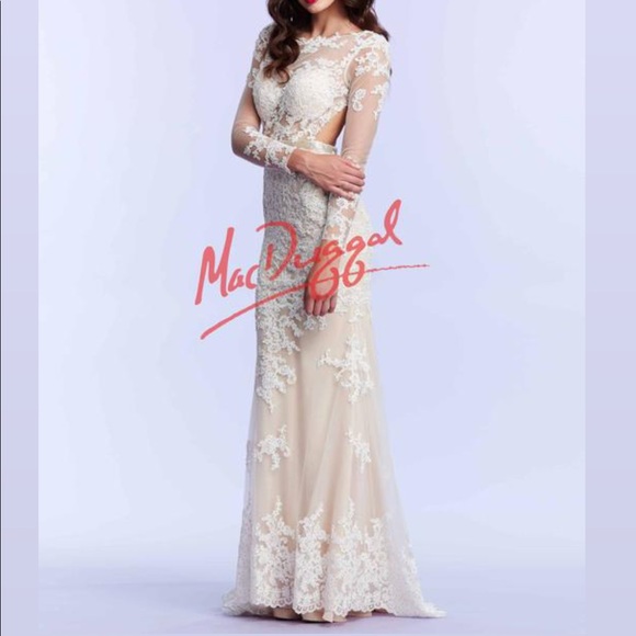 Mac Duggal Ivory Prom Dress Size 4 - Picture 3 of 5